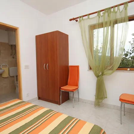 Apartment With Parking Space Mrljane, Pasman - 8498
