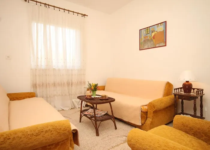 Апартаменты With Parking Space Mrljane, Pasman - 8498 Mali Pasman